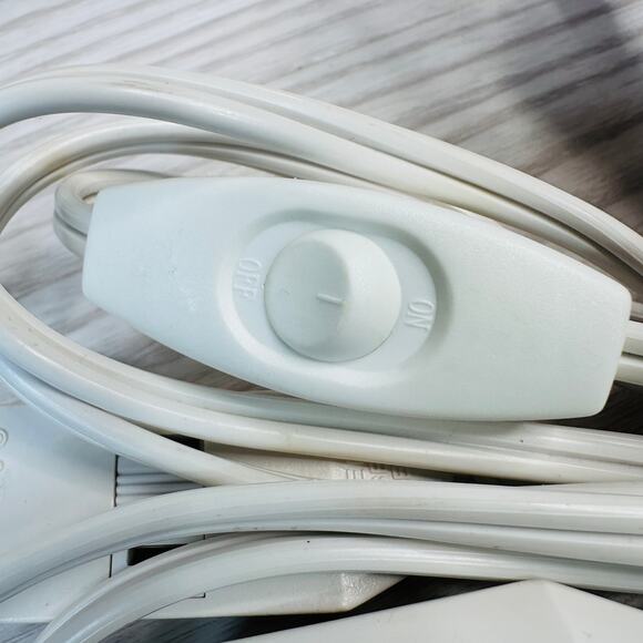 Santa's Workbench Collection Christmas Village Accessories Cord Power Strip Bulb - Picture 4 of 11